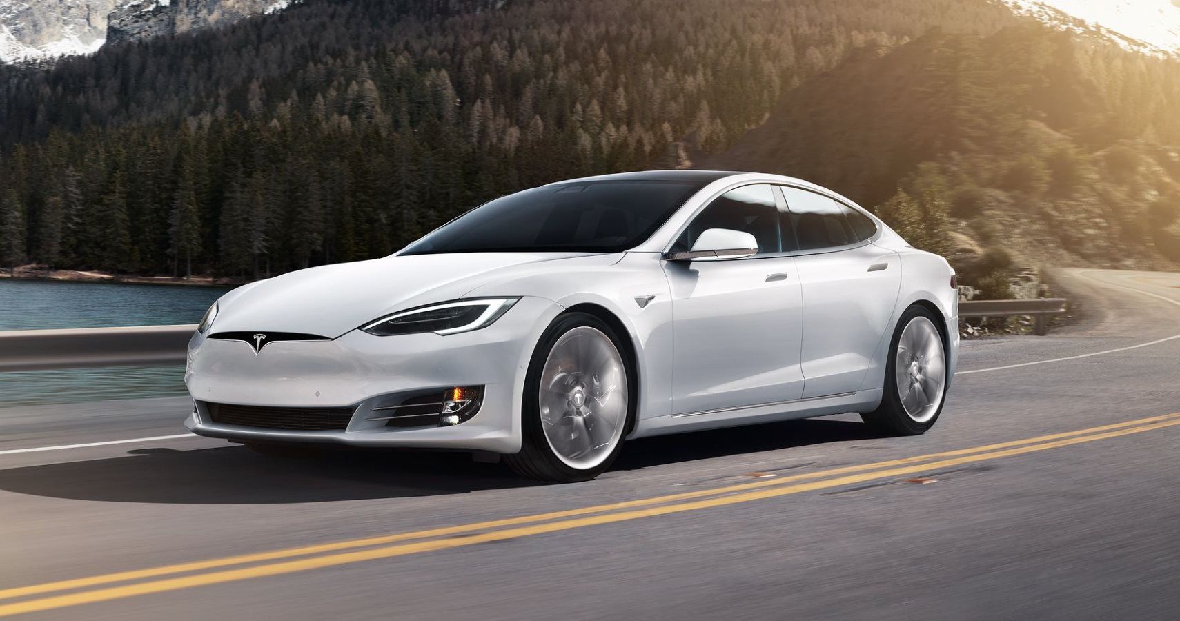 Tesla Model S Outsells Mercedes S Class & BMW 7 Series In