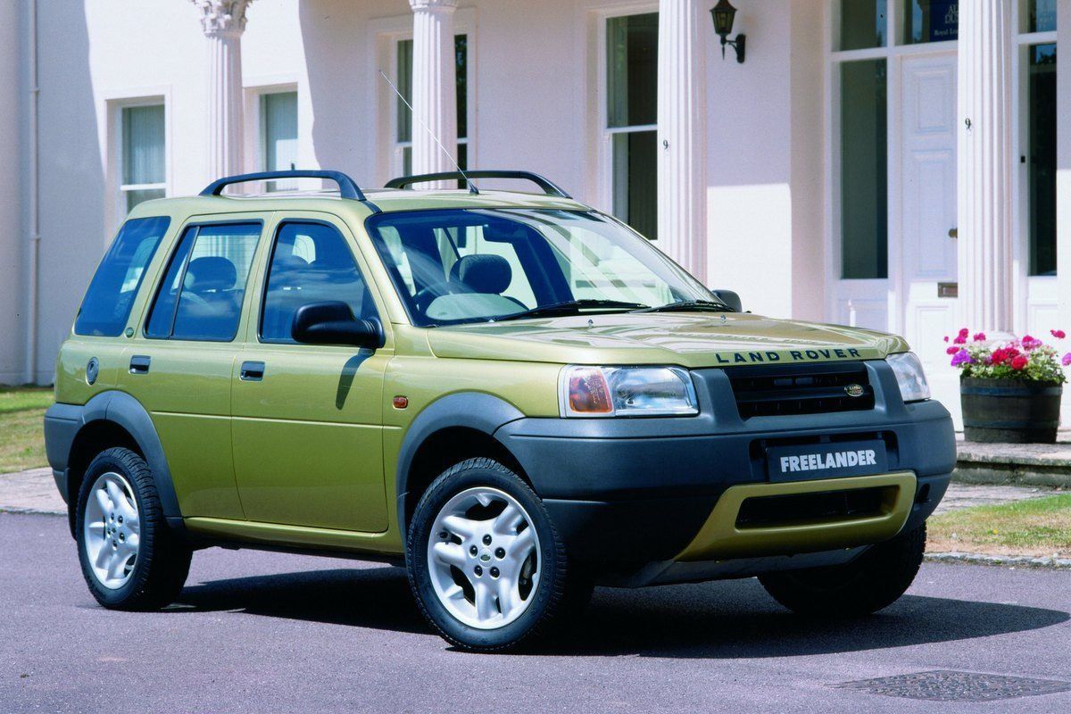 2003 Land Rover Freelander parked outside