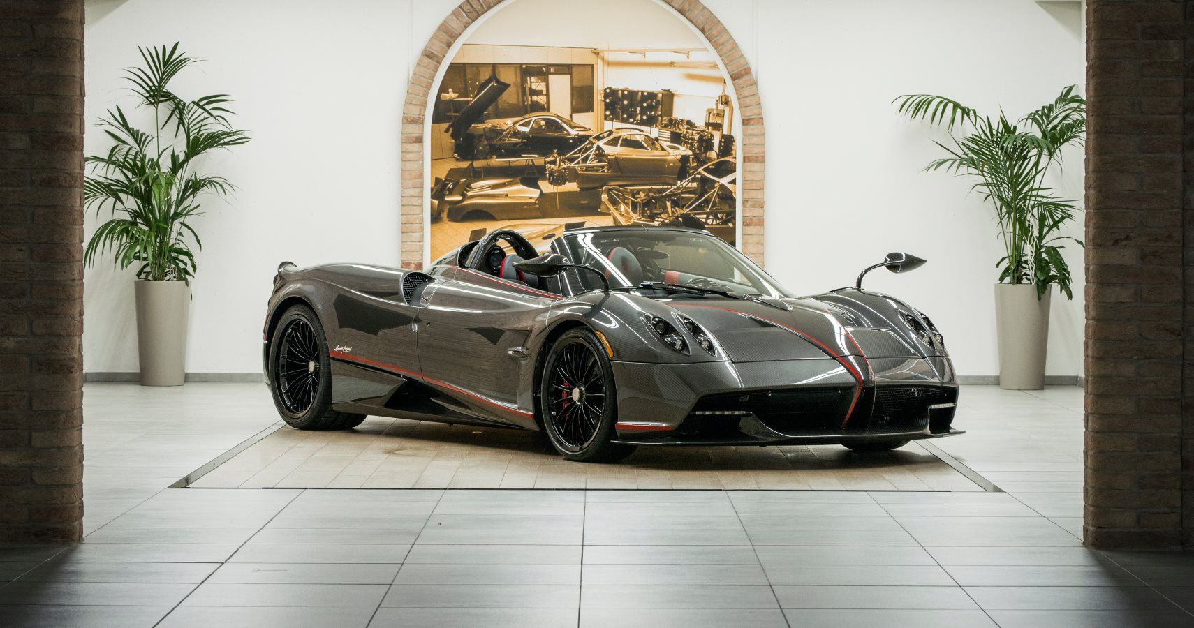 Check Out Pagani Huayra Roadster With A Soft Top