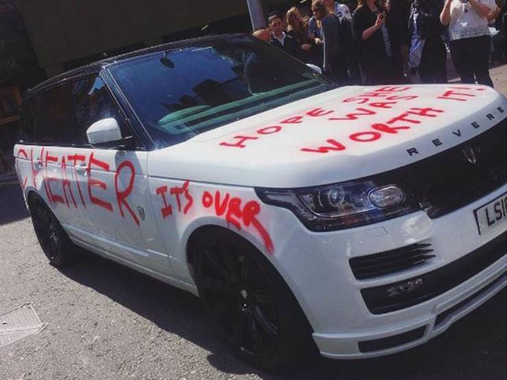 20 Pictures Of Vandalized Cars That Ll Break Your Heart Hotcars