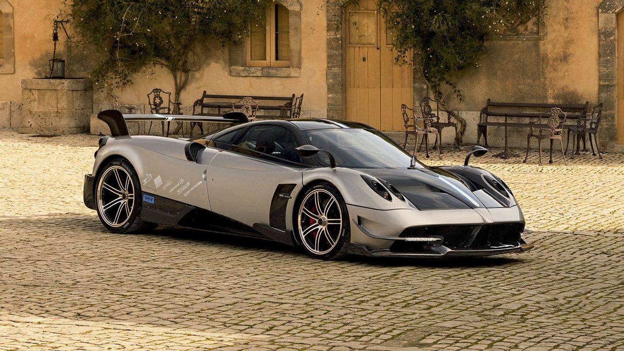 alt="2017 Pagani Huayra BC"