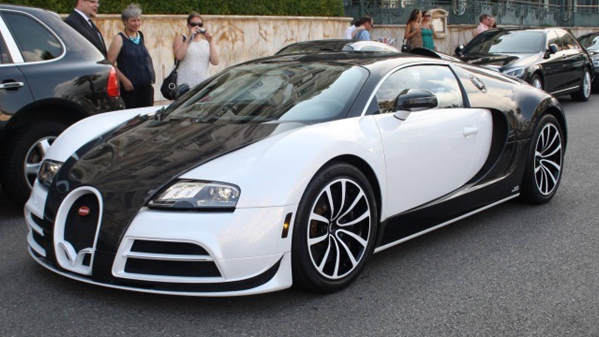 alt="Mansory Bugatti Veyron Linea Vivere"