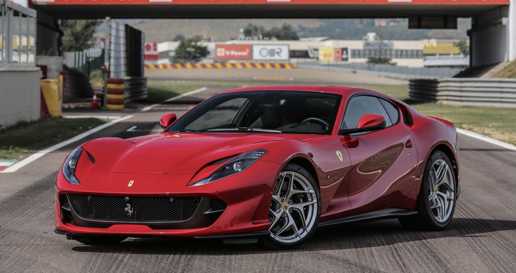 2018 Ferrari 812 Superfast Preview & Buyer's Guide HotCars