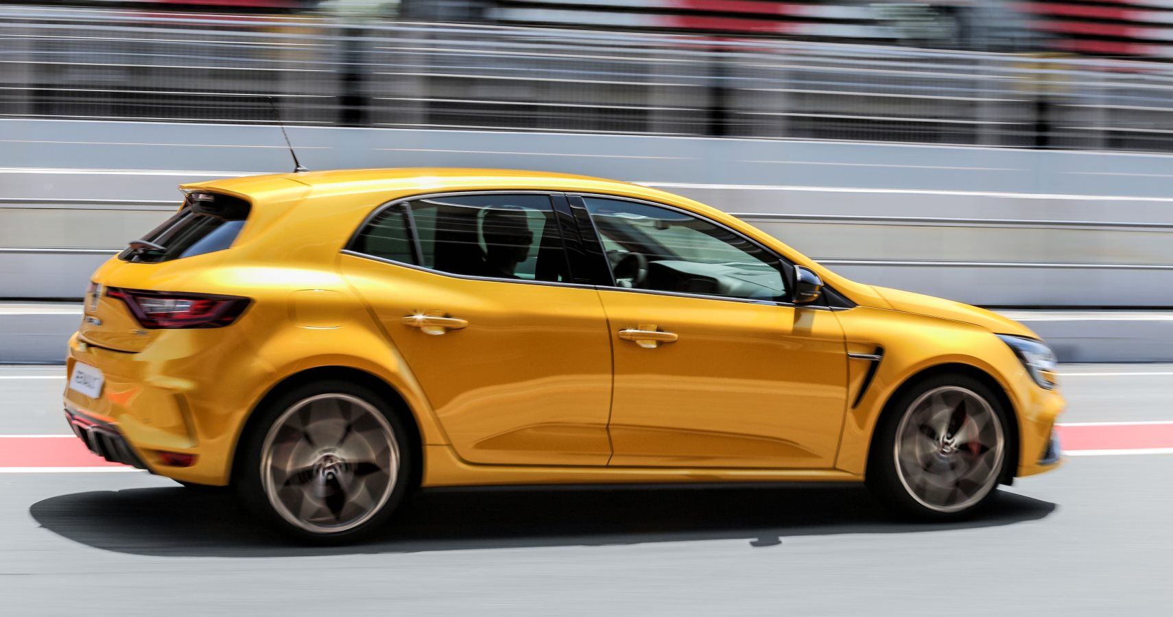 Renault Megane RS Trophy Gets More Power And Torque