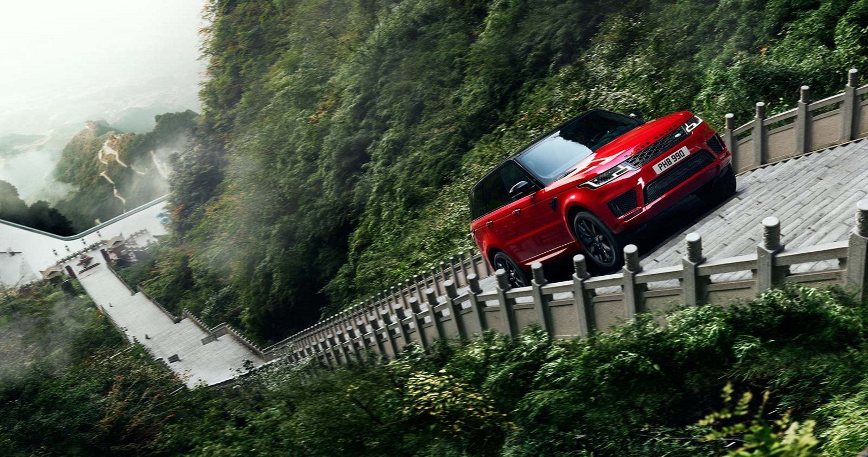 Range Rover Climbs 999 Steps Up Chinese Mountain