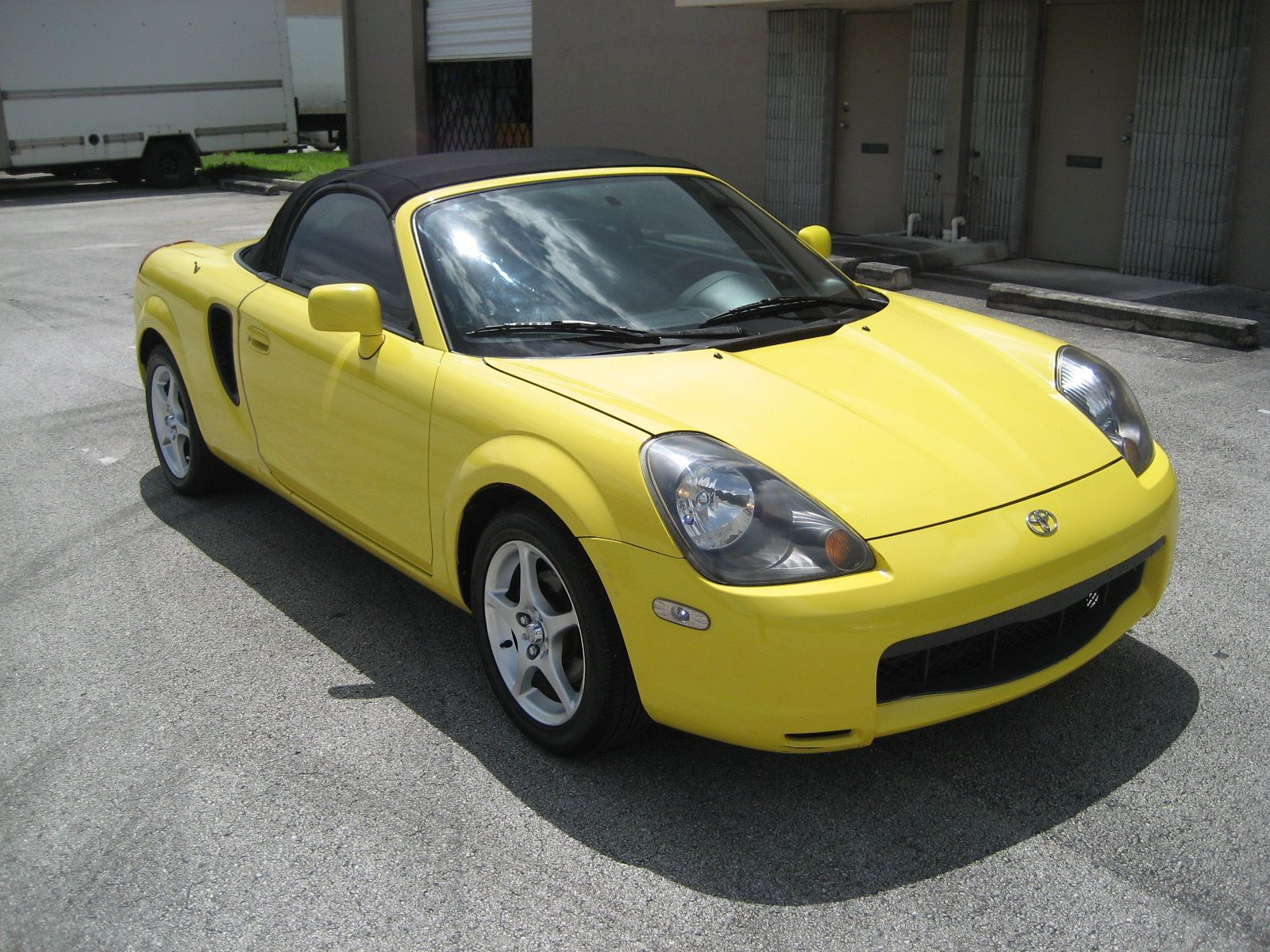 2001 Toyota MR2 Spyder