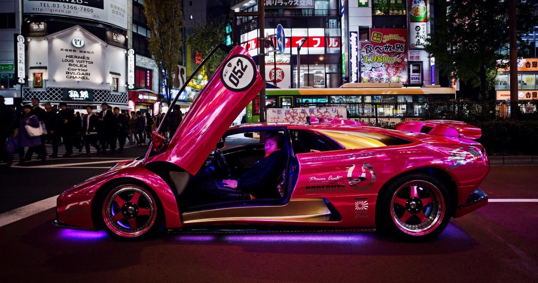 This Pink Lamborghini Diablo Is Absolutely Insane