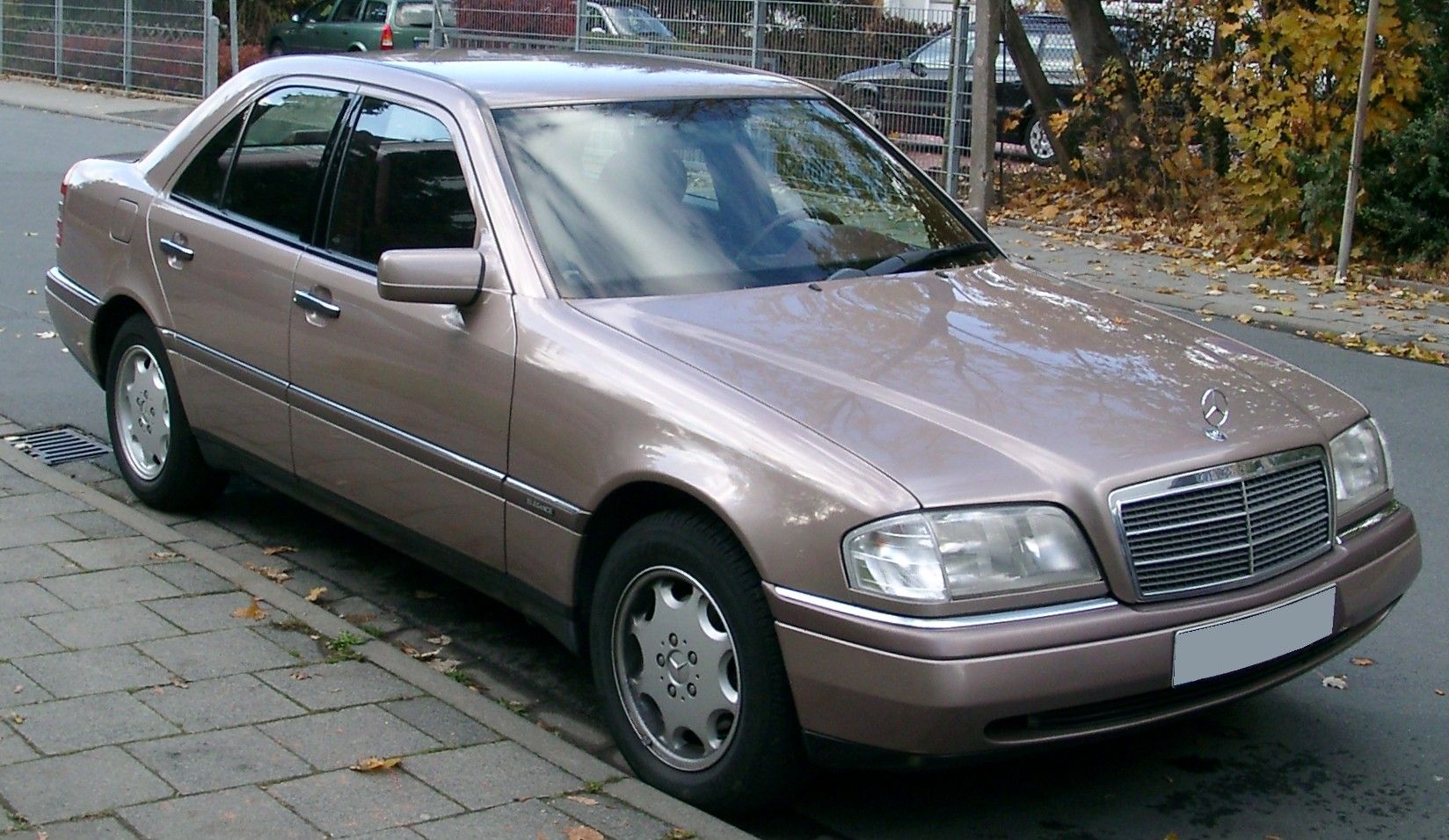 Mercedes-Benz W202 
