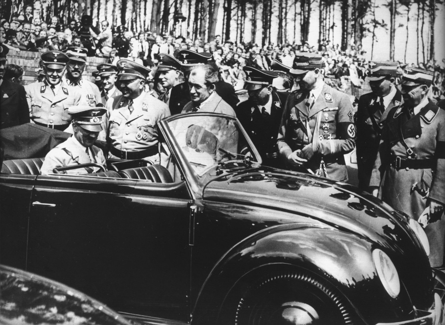 Volkswagen beetle 1936 hitler porsche