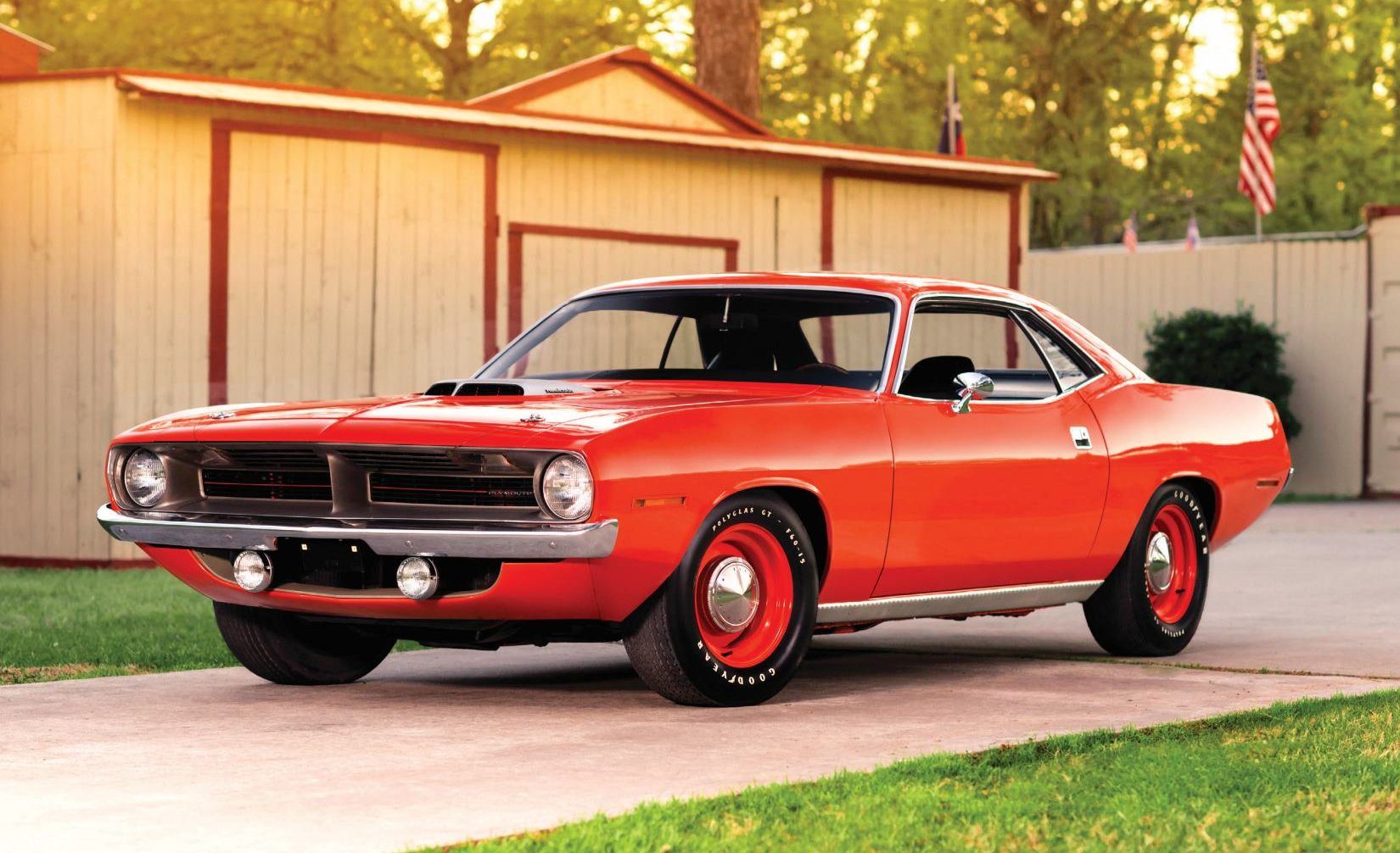 11 Classic Detroit Cars We Need Back Now (And 10 That Need To End)