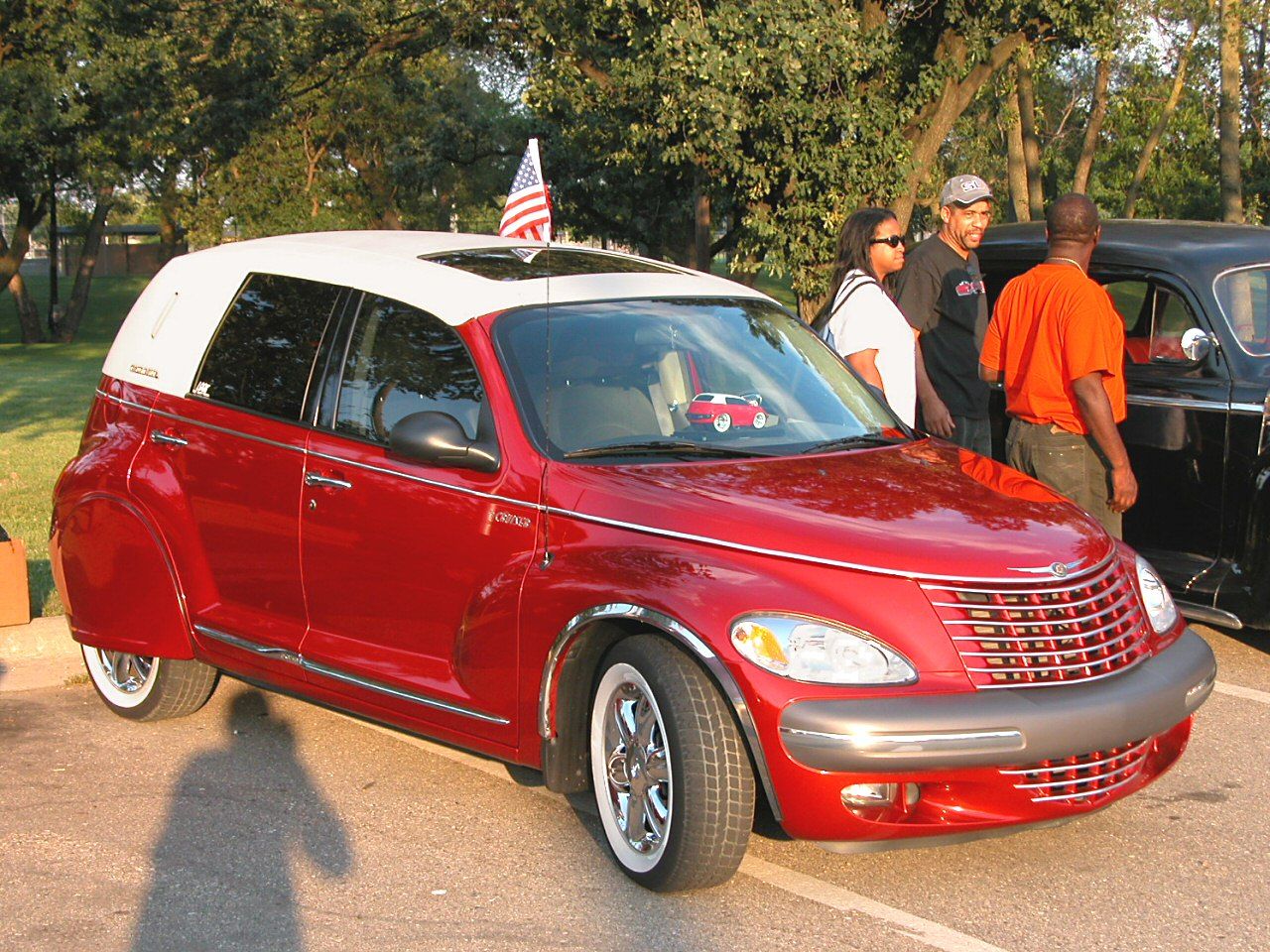 20 Troubling Pictures Of Fender Skirts On Cars