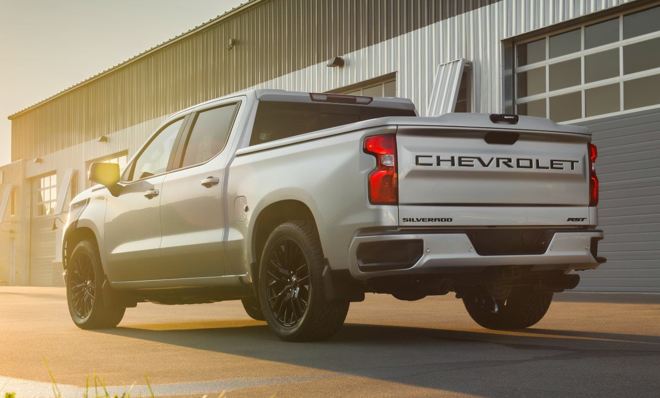 Chevrolet Reveals Lifted & Lowered Silverado Concepts