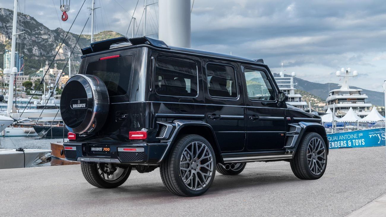 Brabus 700 Widestar: The Jacked Up Mercedes-AMG G 63