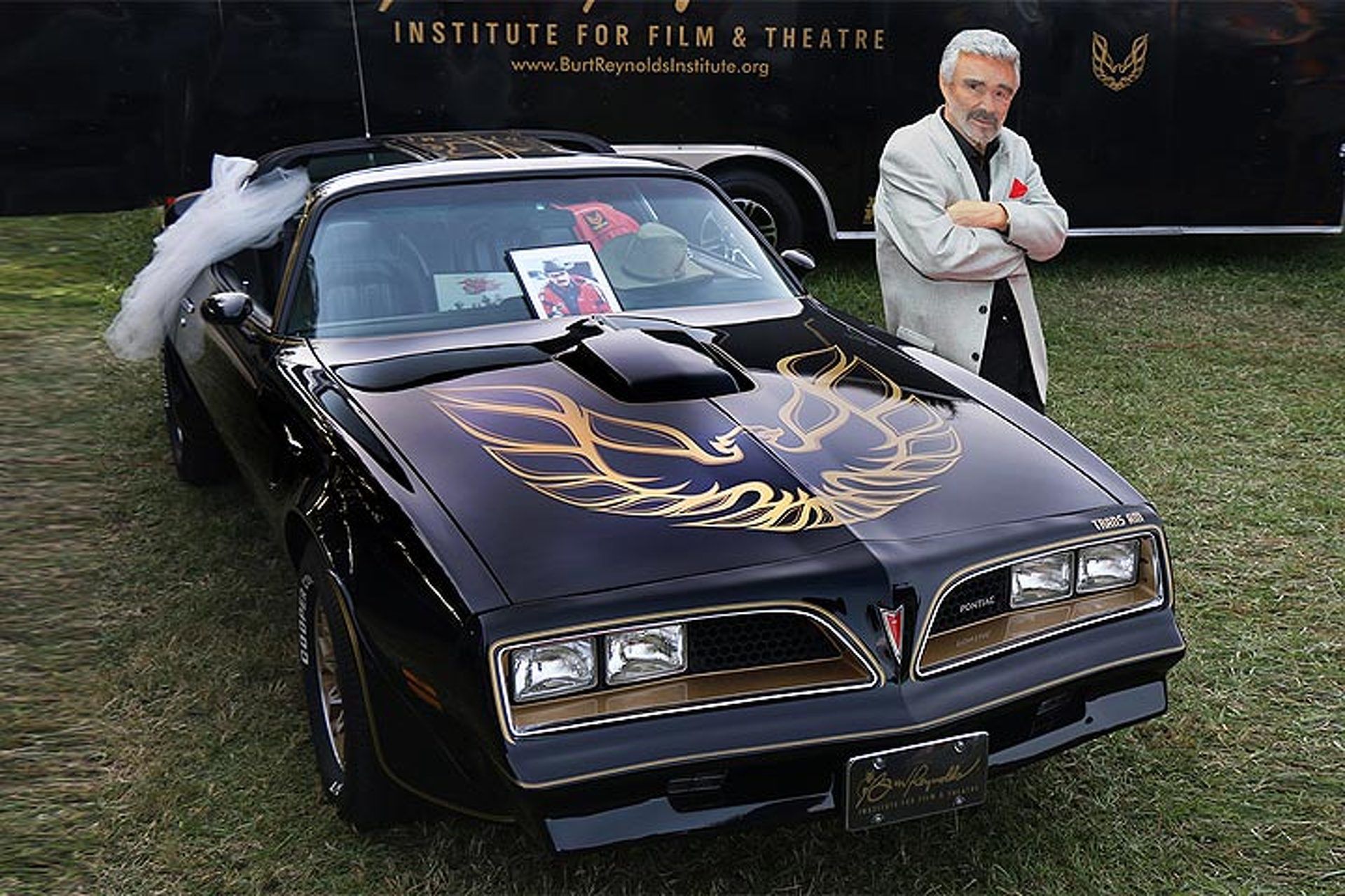 what size engine in the trans am in smokey and the bandit what size engine in the trans am in smokey and the bandit