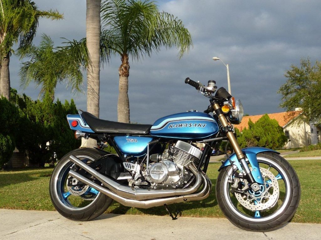 Kawasaki 750 Triple H2