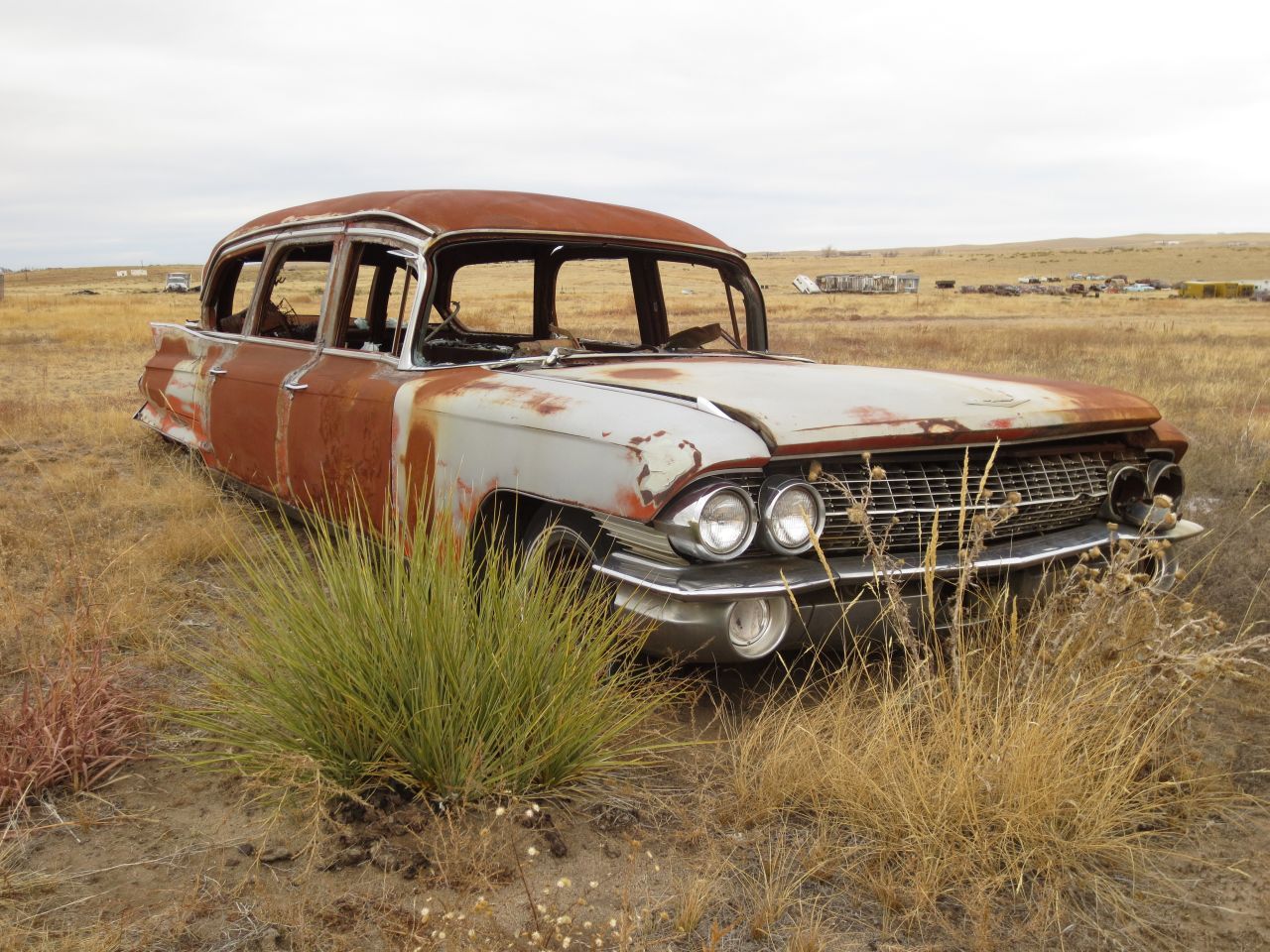 18 Spooky Pictures Of Deserted Hearses