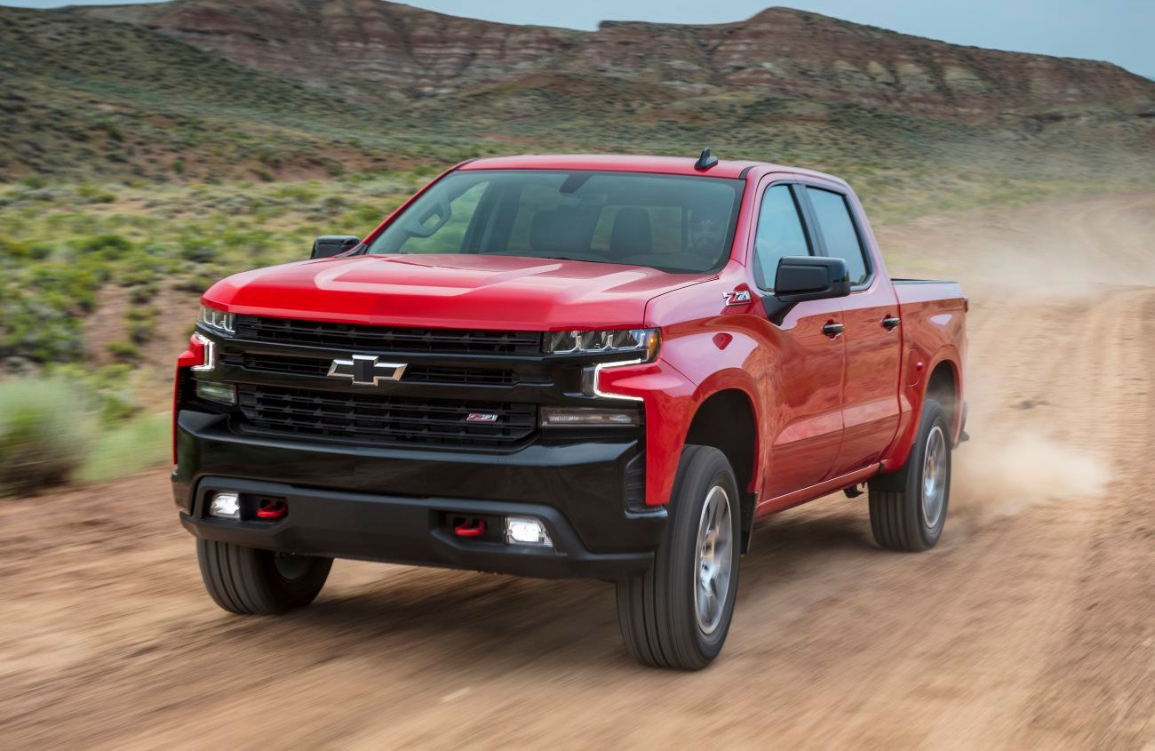 Chevrolet Silverado’s Huge Four-Cylinder Engine Gets Official Fuel Economy Numbers