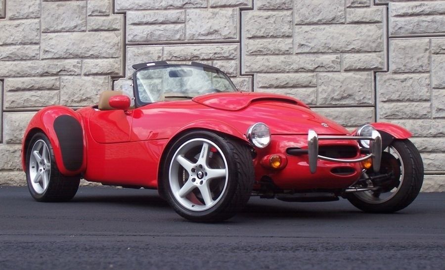 Red Panoz AIV Roadster
