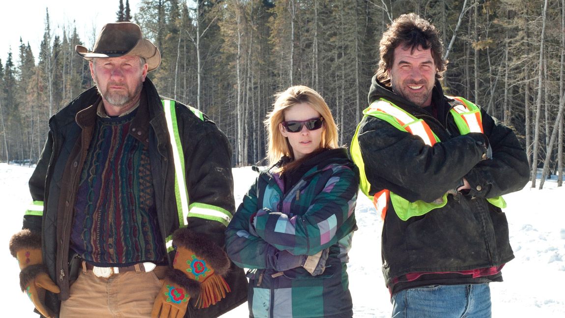 10 Facts About Ice Road Truckers That Make No Sense