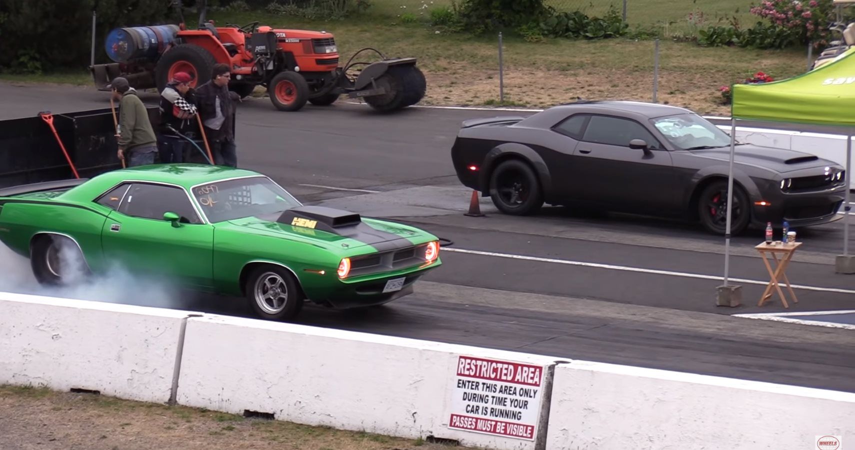 Watch: Dodge Demon, Plymouth Barracuda, Mustang Shelby, Hellcat, & Dodge Charger Race In Drag Action