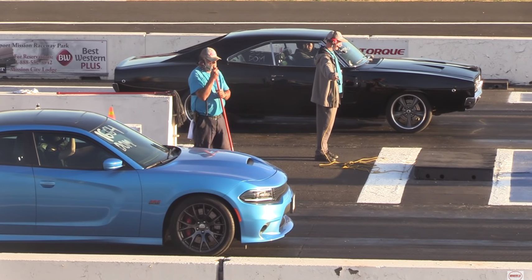 Watch A 1968 Charger Take On A 2018 Charger In Drag Race Actionument