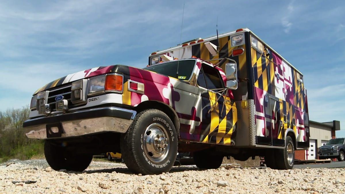 Transforming an old ambulance into a sports-mobile