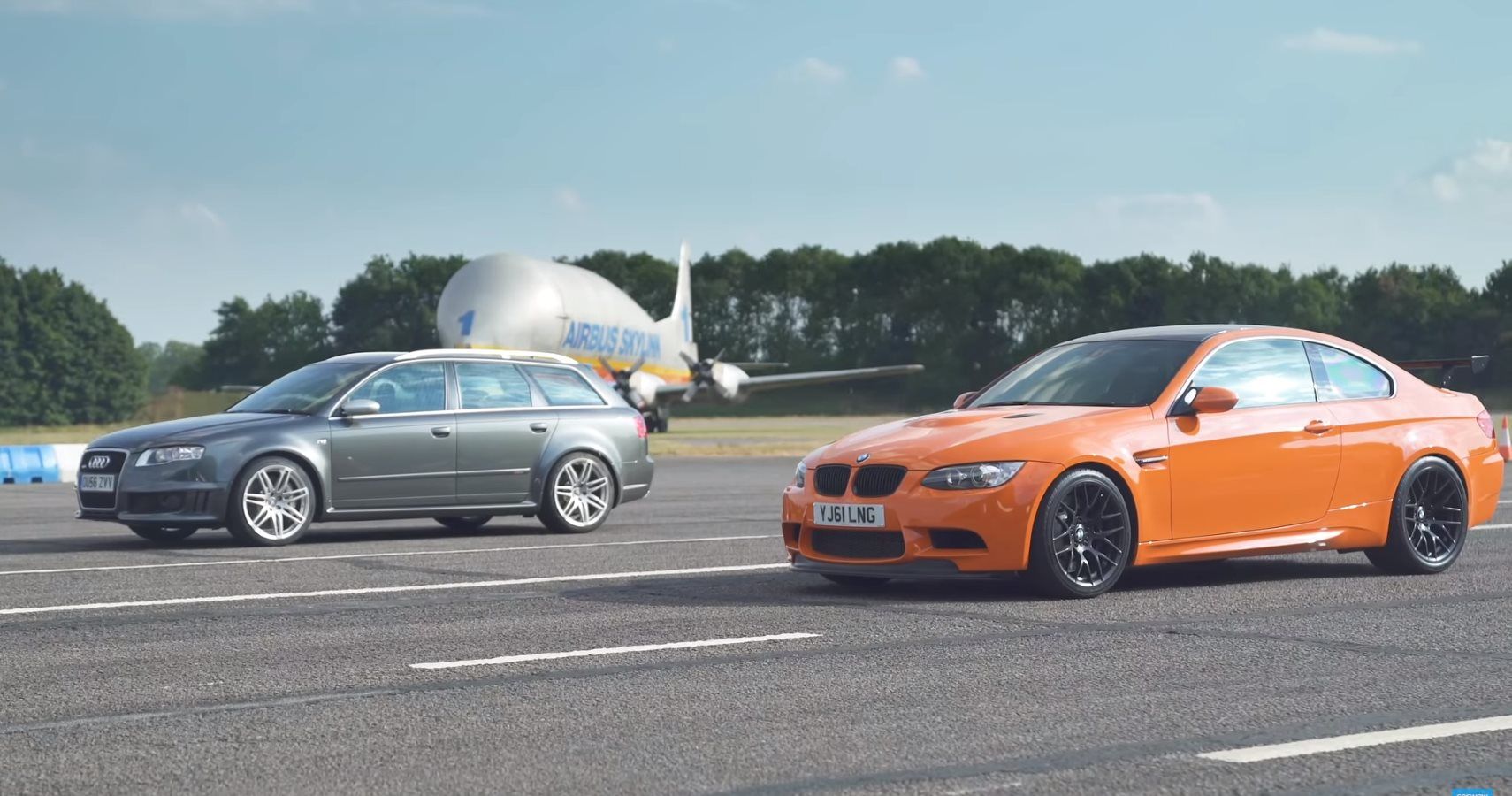 Watch A BMW E92 M3 GTS Take On An Audi RS4 B7 In Drag Race Action