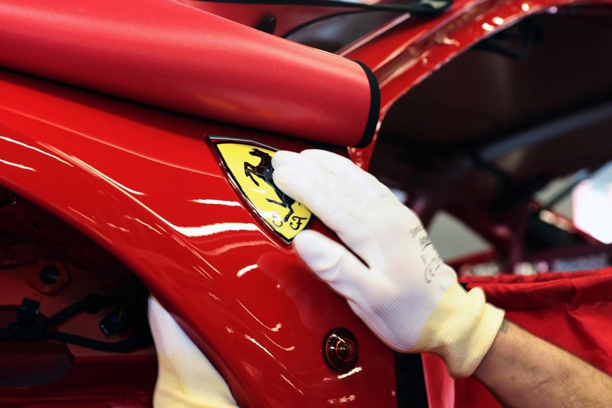 Placing a badge on Ferrari 