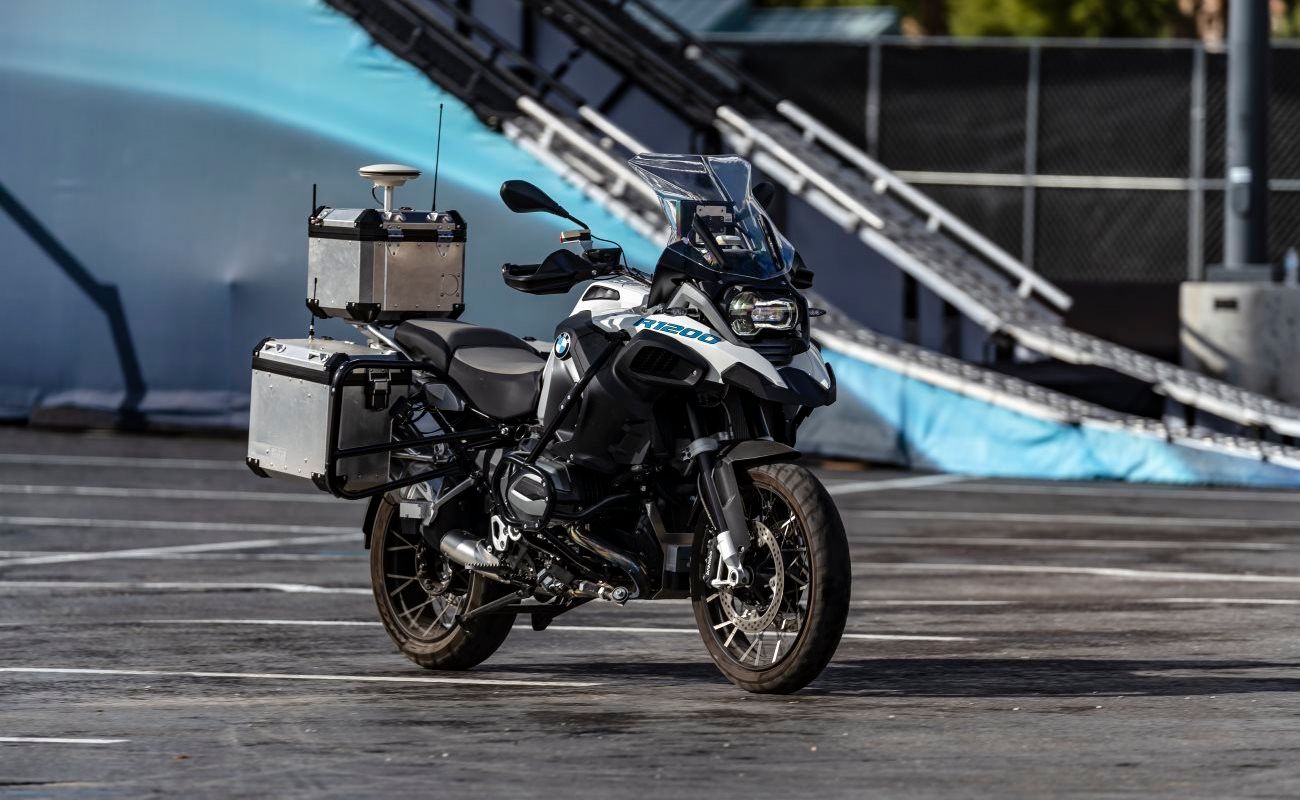 Check Out BMW's Self-Riding Motorcycle