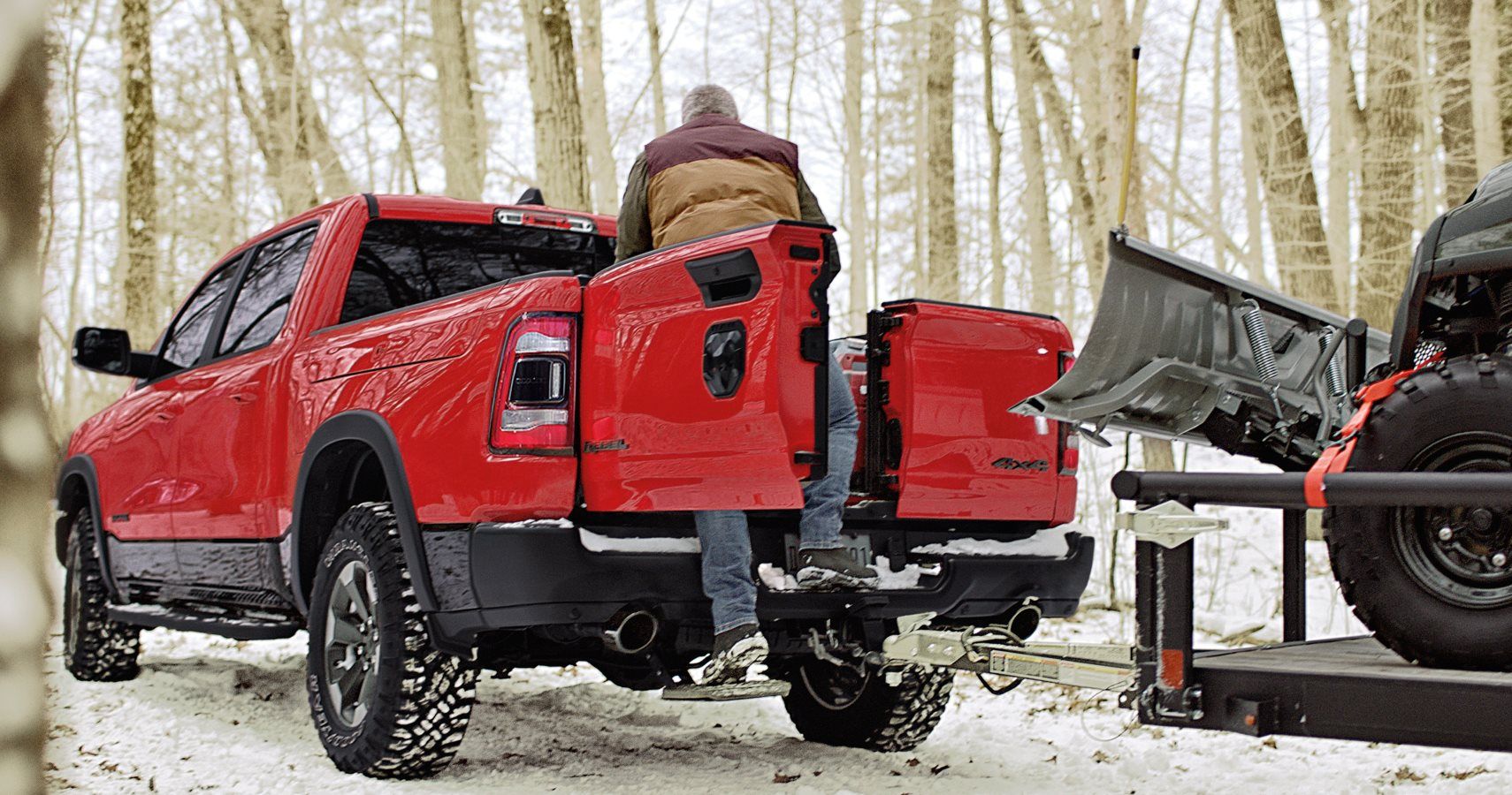 2019 Ram 1500 Multifunction Tailgate with Mopar Bed Step