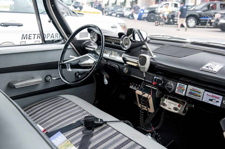 25 Pictures Of The Inside Of Police Cars We Don T Normally See