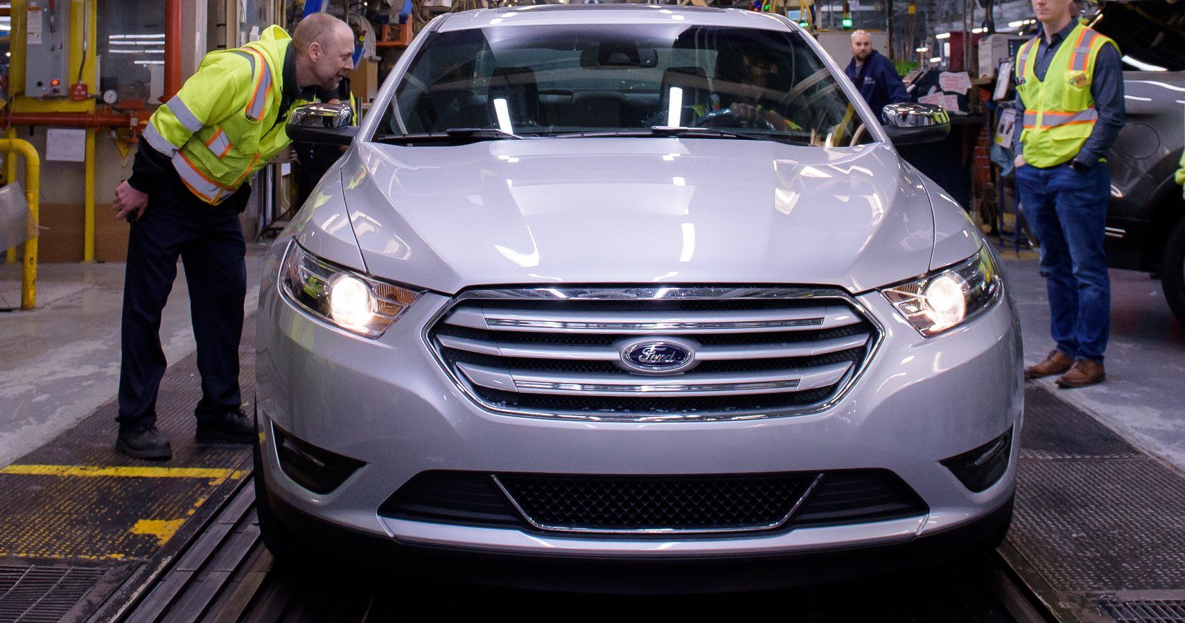 Ford Builds Last Taurus As Chevrolet Ends Cruze Production