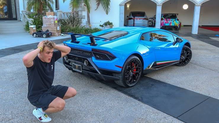 15 Rules Celebs Must Follow When They Buy A Lamborghini 5
