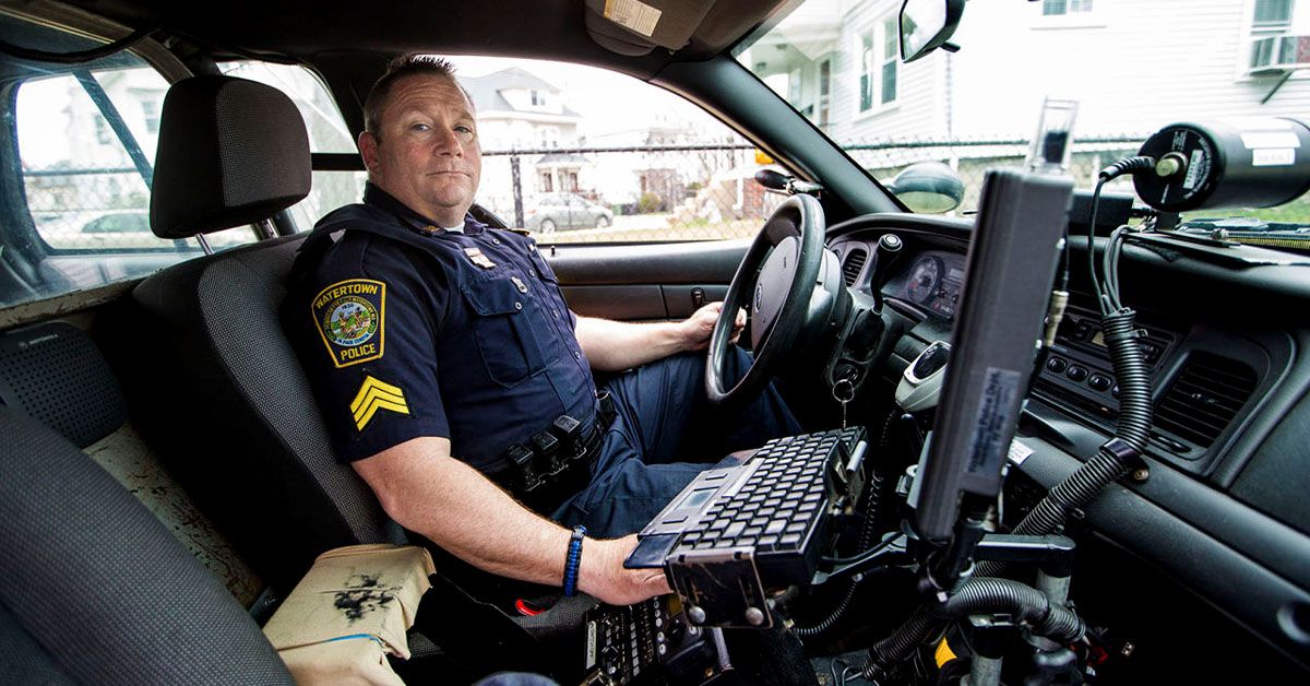 25 Pictures Of The Inside Of Police Cars We Don T Normally See