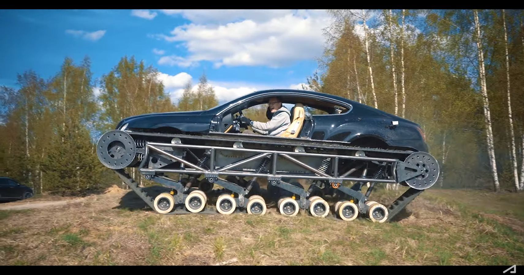 Bentley Converted Into Tank Sets New Speed Record in the Baikal