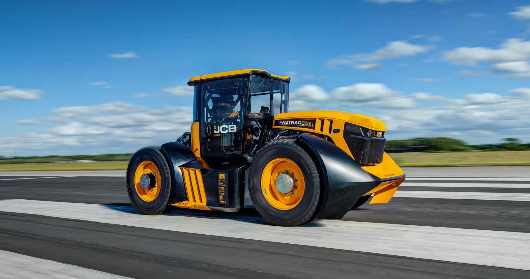 This World's Fastest Tractor Has 1,000 Horsepower From A 7.2-Liter Diesel Engine