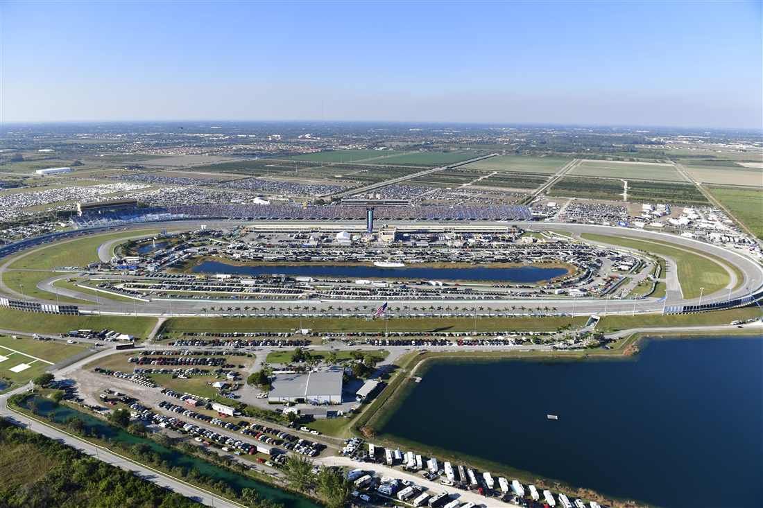 The 10 Coolest American Race Tracks Open To The Public Where You Can   Homestead Miami Speedway 