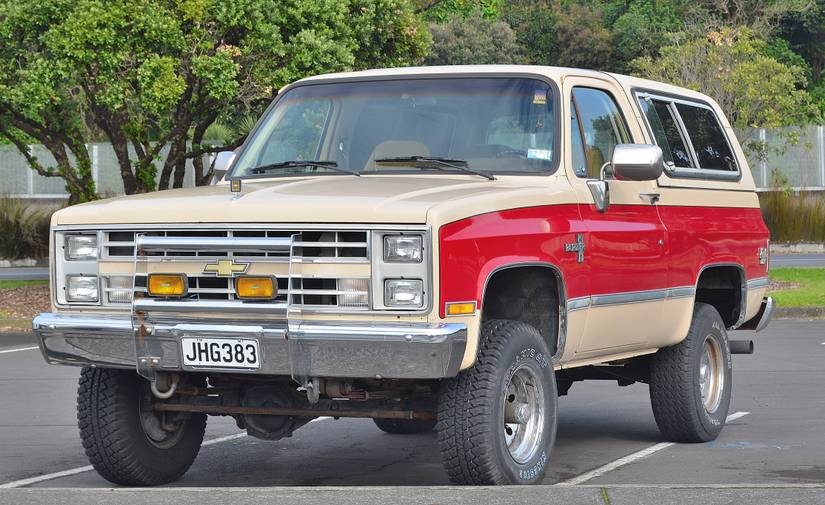 10 Awesome OldSchool SUVs That Won't Break The Bank