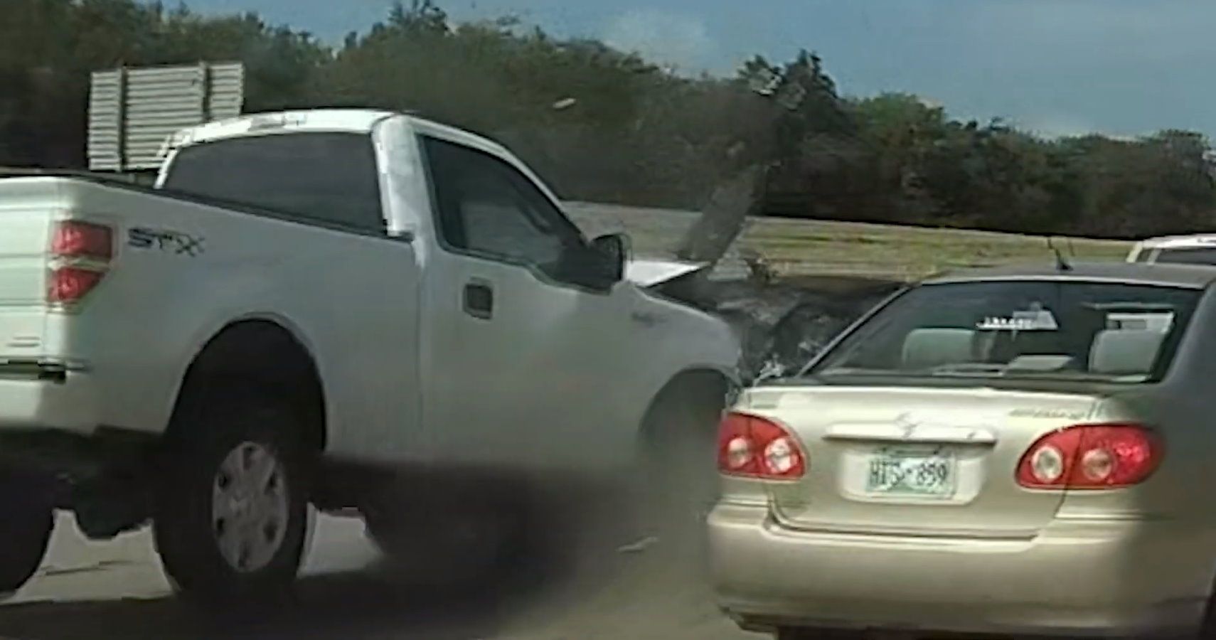 Ford F-150 Causes 3-Car Pile-Up In Oklahoma Due To Distracted Driver [Video]