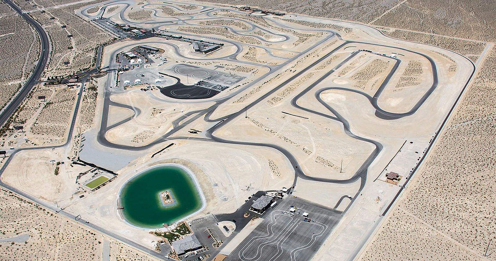 10 Awesome Race Tracks You'll Only Find In Nevada
