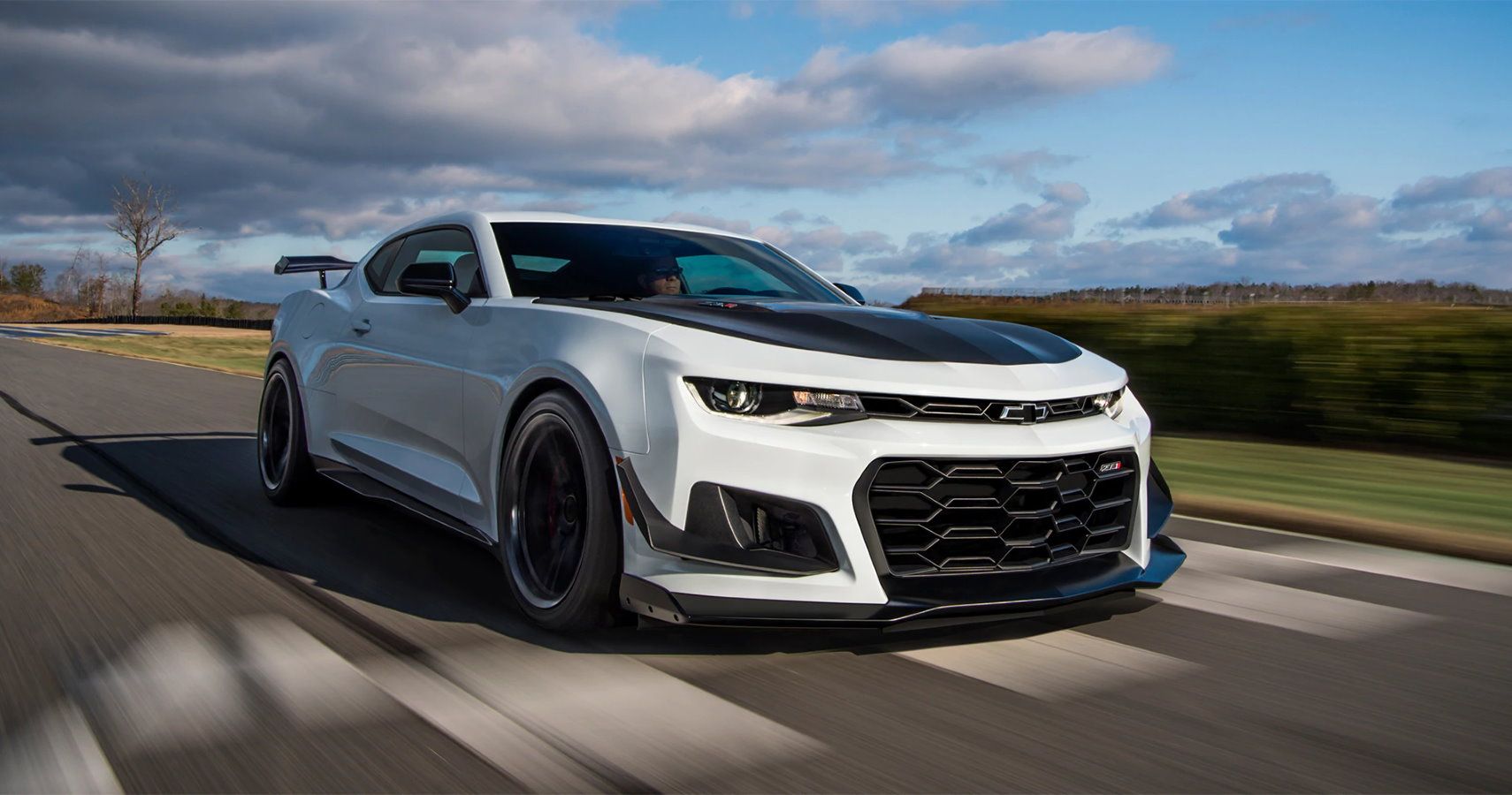 Watch Chevy Camaro ZL1 1LE Perform Top Speed Run And Bury Its Speedometer