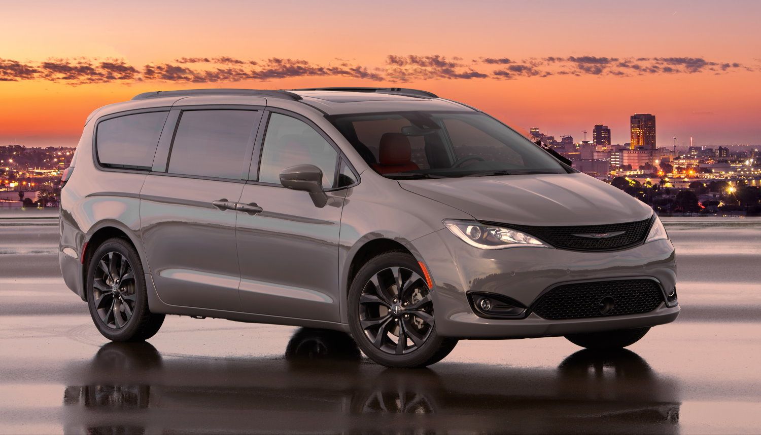Chrysler is turning up the heat in the minivan segment, adding a new Red S Edition for the 2020 model year.