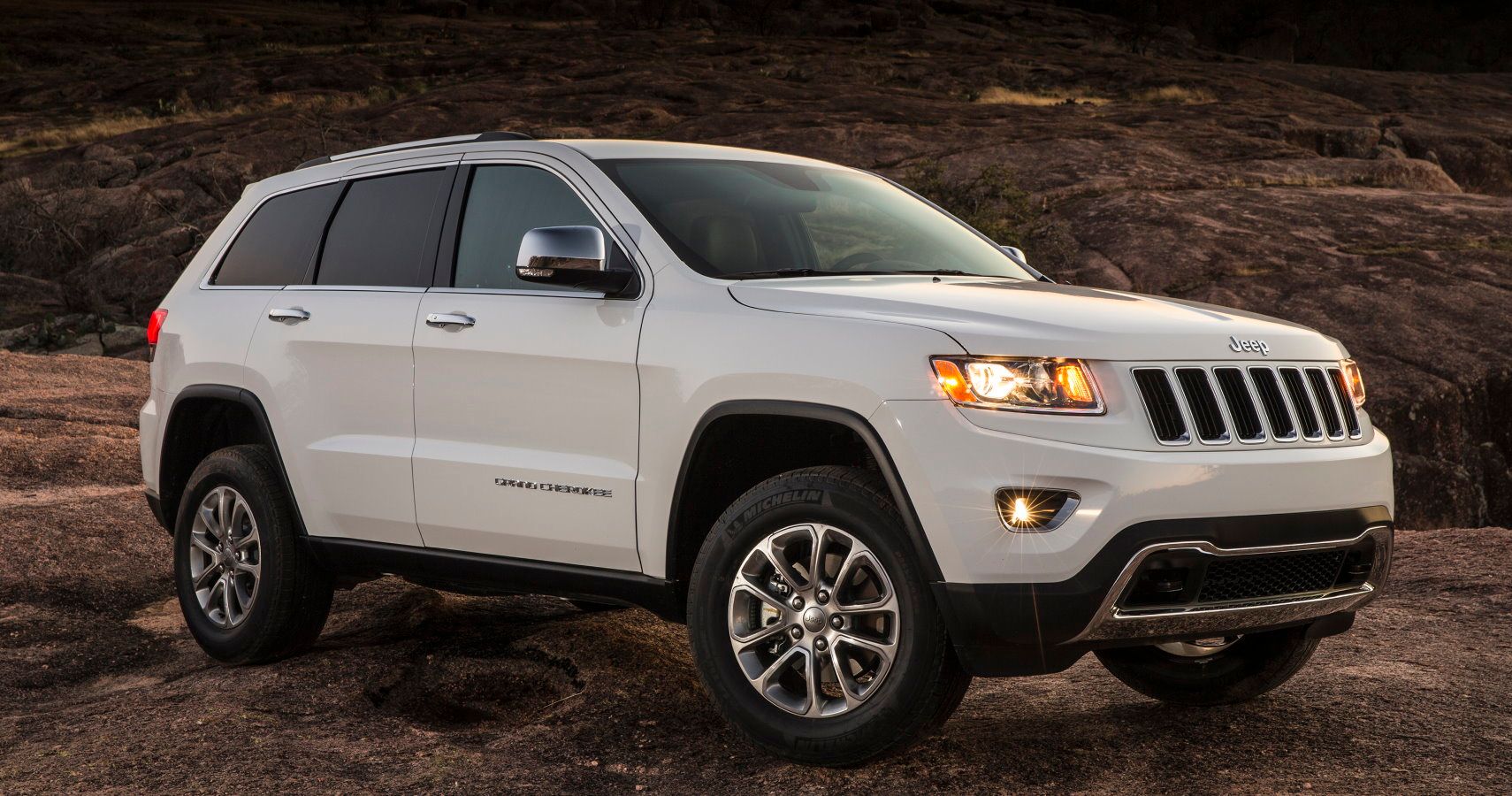 700,000 Dodge Durangos And Jeep Grand Cherokees Recalled For Possible Engine Stall Issue