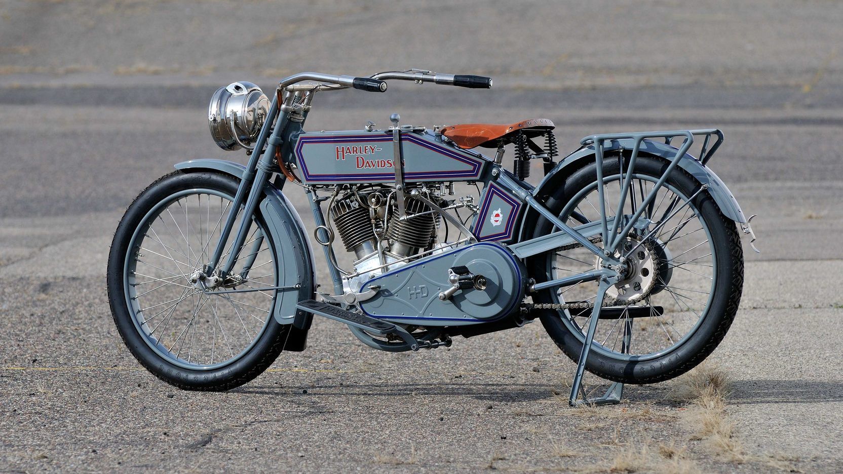 HD-1915-11-F-harleys-worth-it