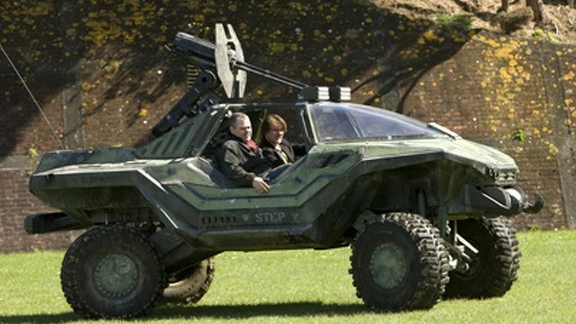 10 Hilarious Things The Internet Compared To Tesla’s Cybertruck