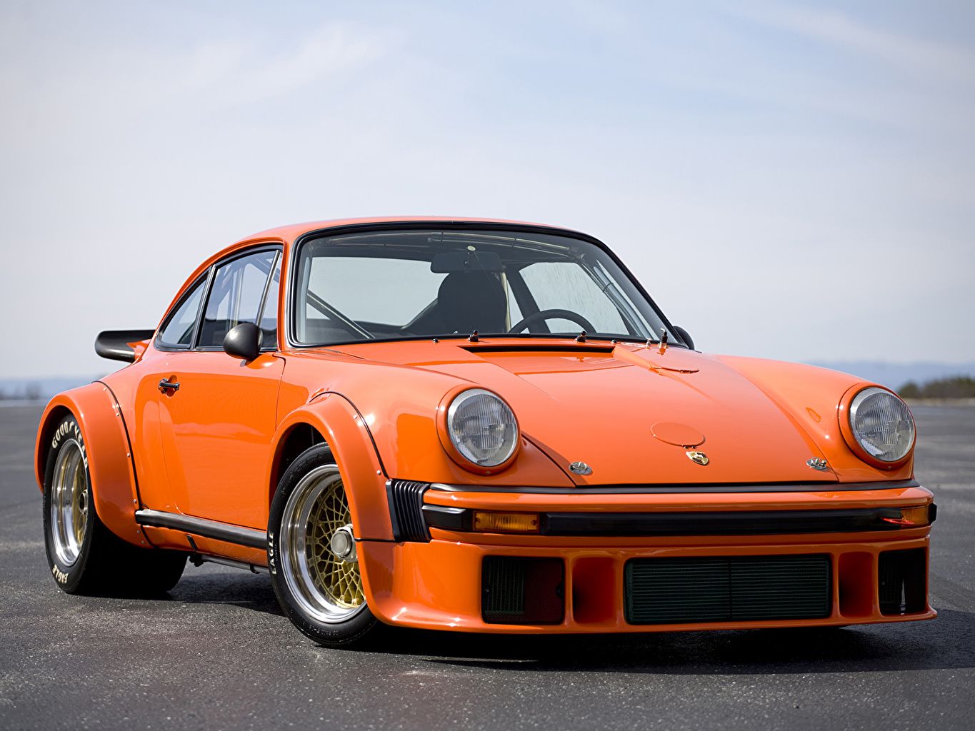 1976-Porsche-911-Turbo-RSR