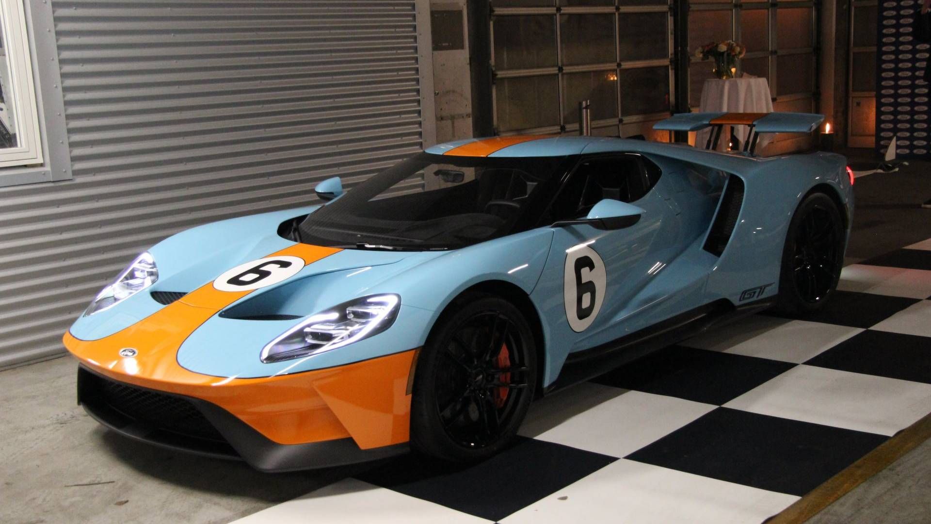 Martini Ford GT goes Racing