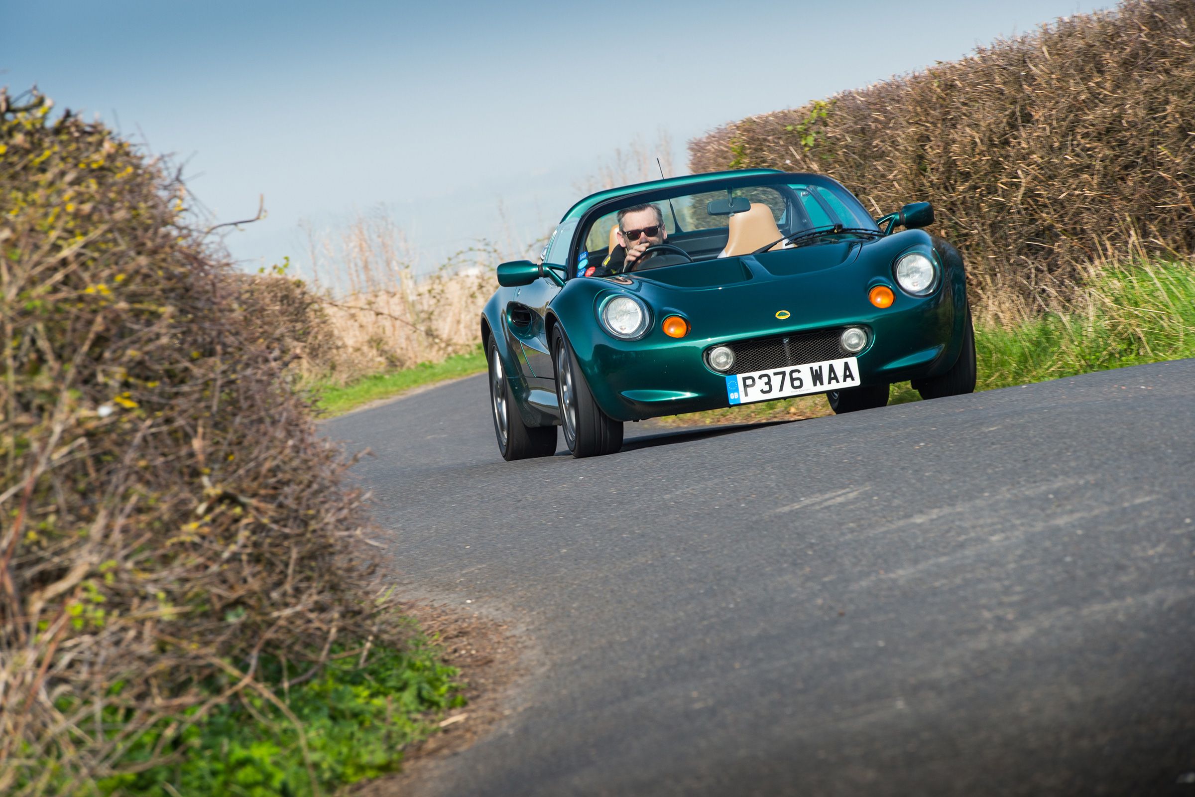 10 Most Reliable Sports Cars Of The 90s (5 That Always Break Down)