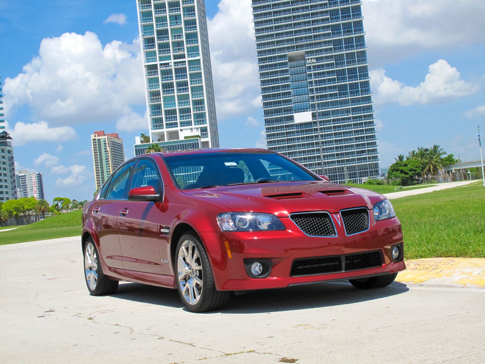 15 Pontiac Cars We'd Love To See Make A Comeback