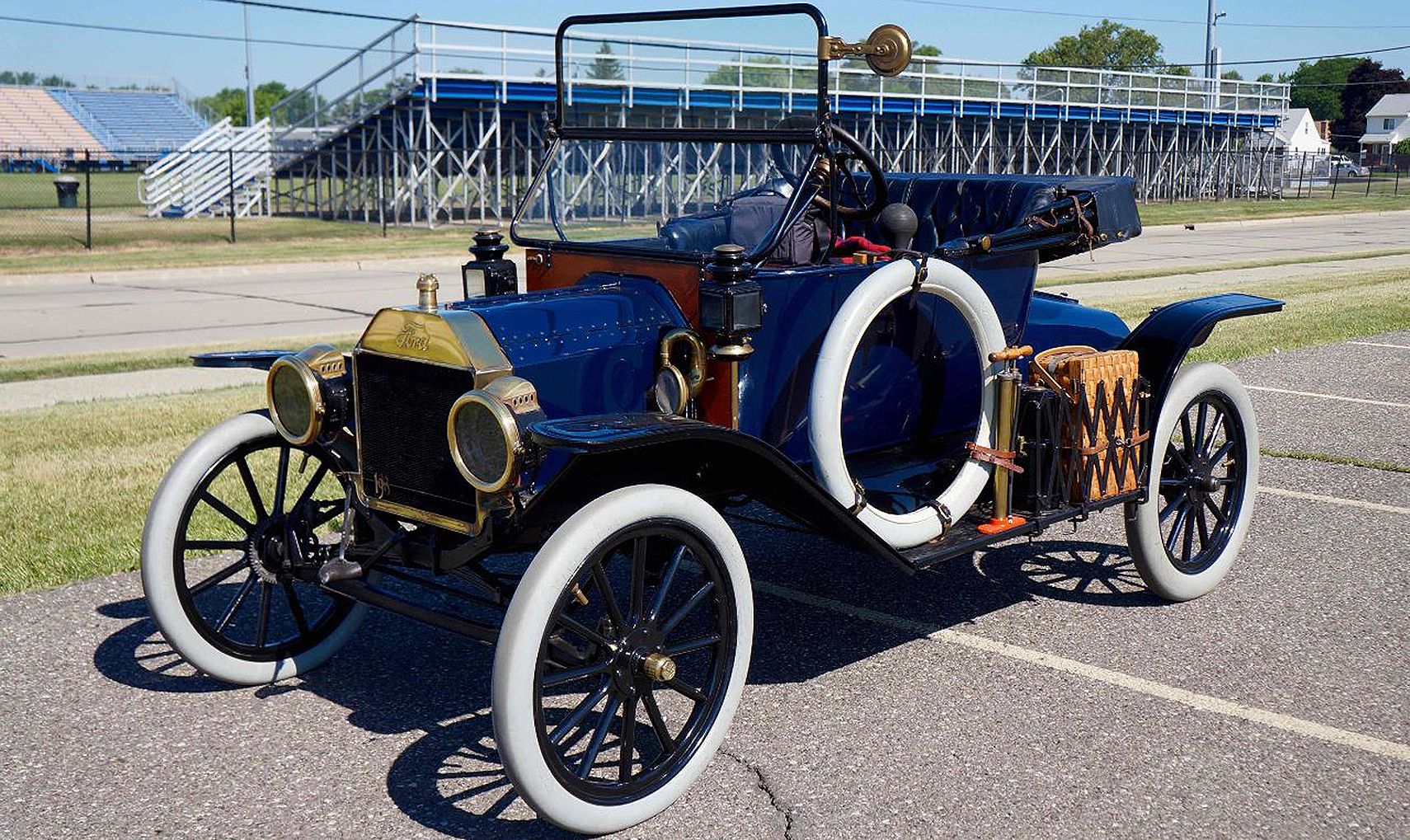 15 Pictures Of The Ford Model T That Make You Want One